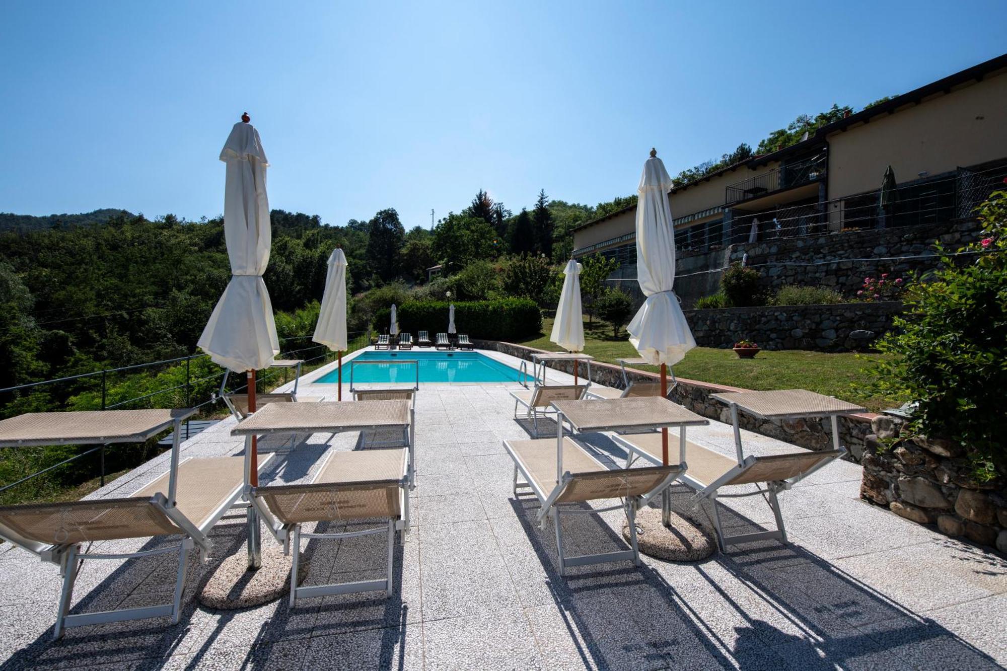 211 - Appartamento Acacia, Terrazza Giardino E Piscina Carro Extérieur photo